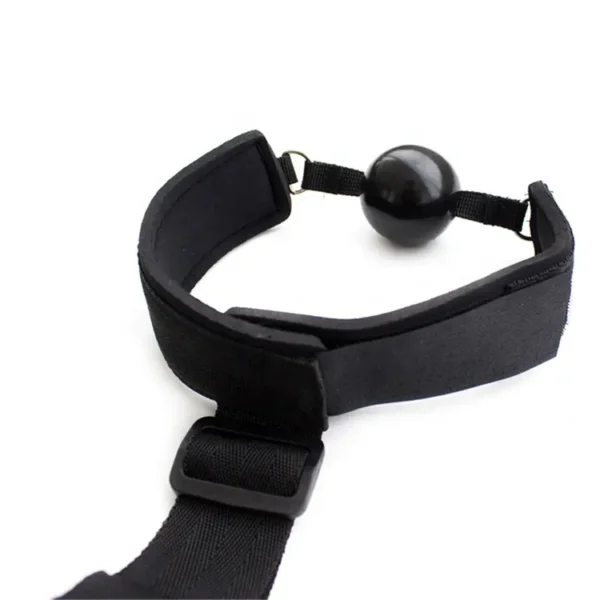 Collar con mordasa y esposas_3 Collar con mordaza y esposas